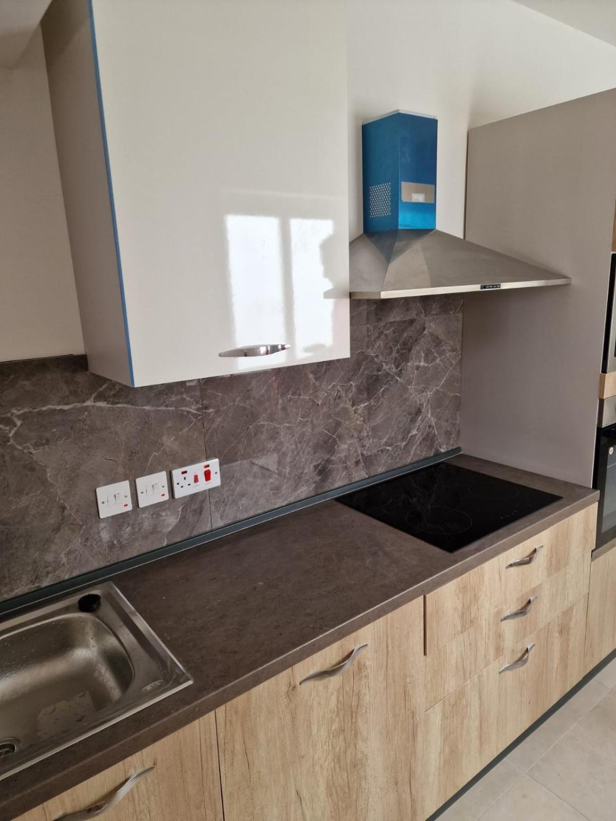 Sky Apartment 3 เซนต์พอลส์เบย์ ภายนอก รูปภาพ